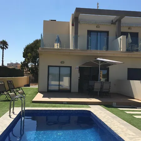 Duplex Con Piscina Individual Y Vistas Al Mar En Torrevieja