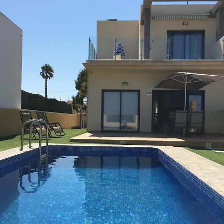 Duplex Con Piscina Individual Y Vistas Al Mar En Semesterbostad *