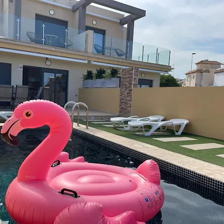 Duplex Con Piscina Individual Y Vistas Al Mar En Torrevieja