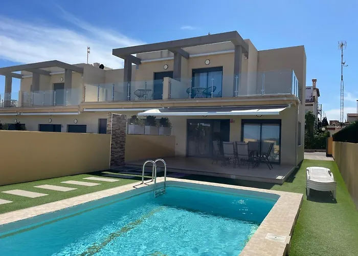 بيت للعطل Duplex Con Piscina Individual Y Vistas Al Mar En *